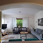 Apartment Helle Bei Mit Terrasse
