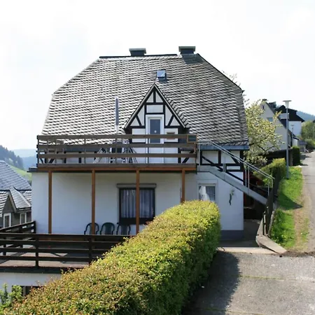 Helle Bei Mit Terrasse *