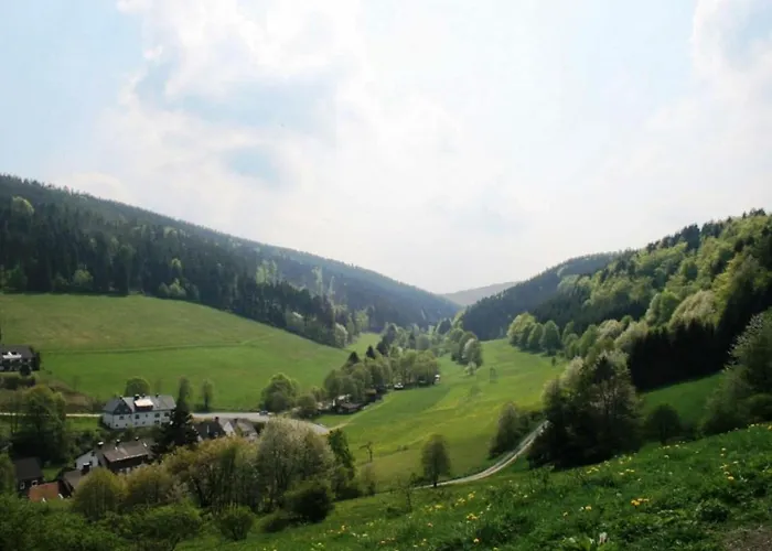 Helle Bei Mit Terrasse Apartman